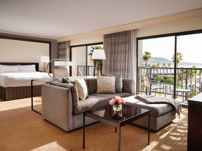 Celebrate Pesach 2026 at the Sonesta Redondo Beach Oceanfront Resort.