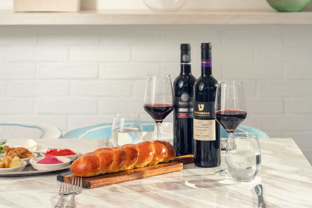 Discover the LIORA Kosher Dining Program at SLS Playa Mujeres, all-inclusive resort near Cancun offering kosher cuisine.