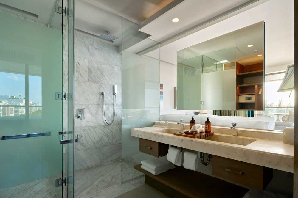 Discover the LIORA Kosher Dining Program at SLS Playa Mujeres, all-inclusive resort near Cancun offering kosher cuisine.