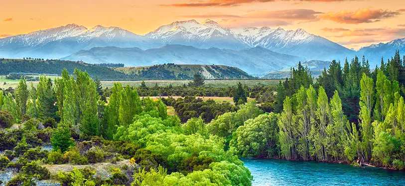 Join a 15-day Glatt Kosher cruise exploring Australia, New Zealand, and Tasmania