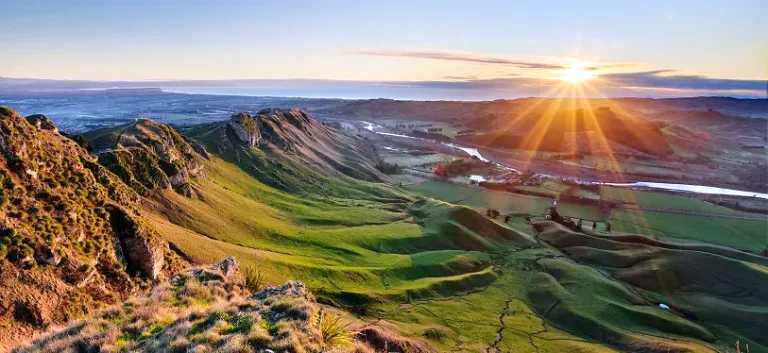 Join a 15-day Glatt Kosher cruise exploring Australia, New Zealand, and Tasmania