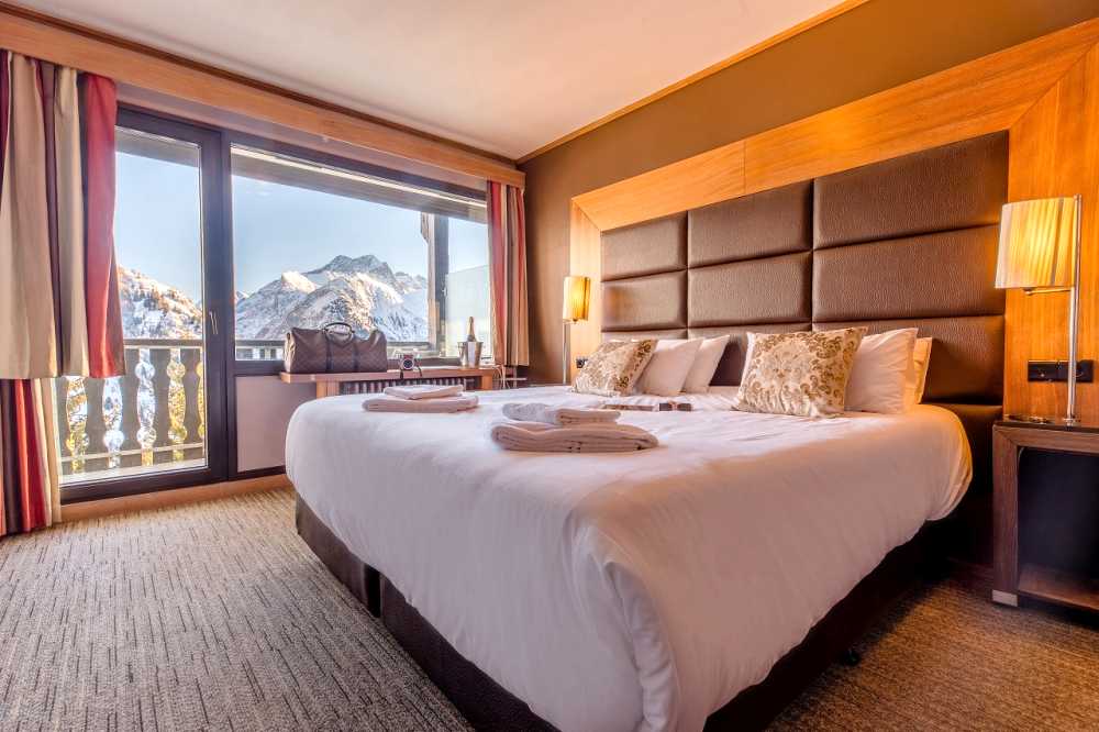 Luxury kosher summer vacation in the French Alps with Kangourou Prestige.
