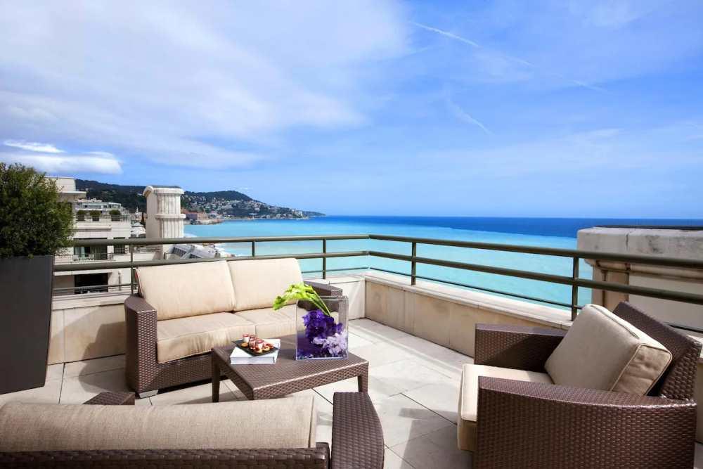 Pesach resort on the French Riviera 2026 with David Guez