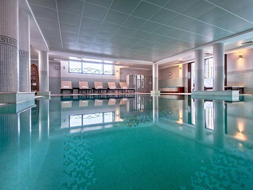 Pesach resort on the French Riviera 2026 with David Guez