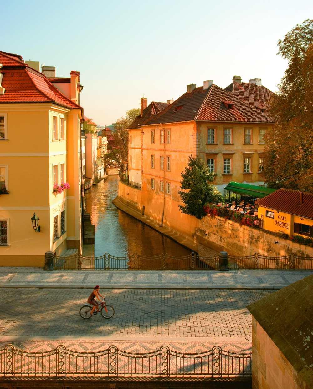 Pesach vacation 2020 in Prague-Leisure Time Tours