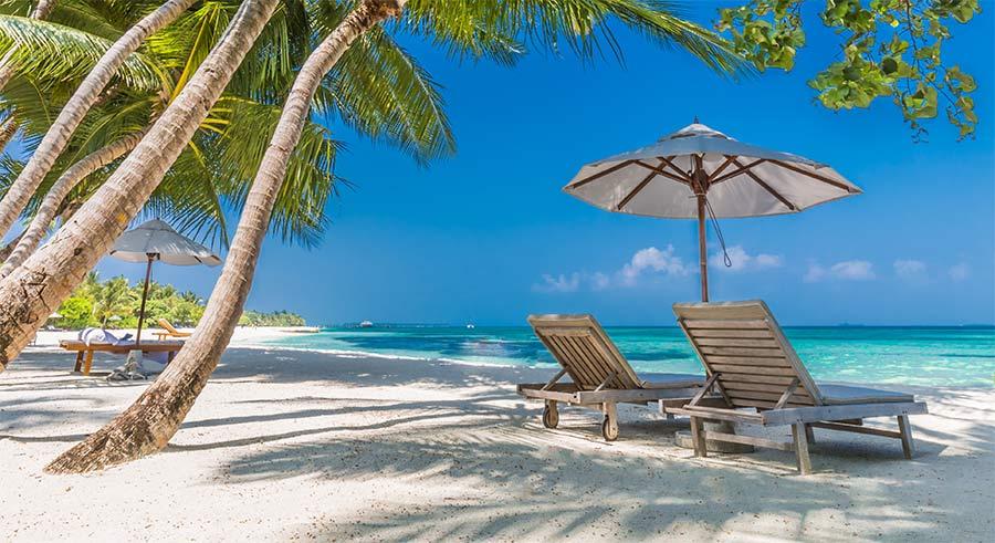 Passover Programs 2021 | Pesach Vacations & Hotels 2021 | The Definitive Passover Guide