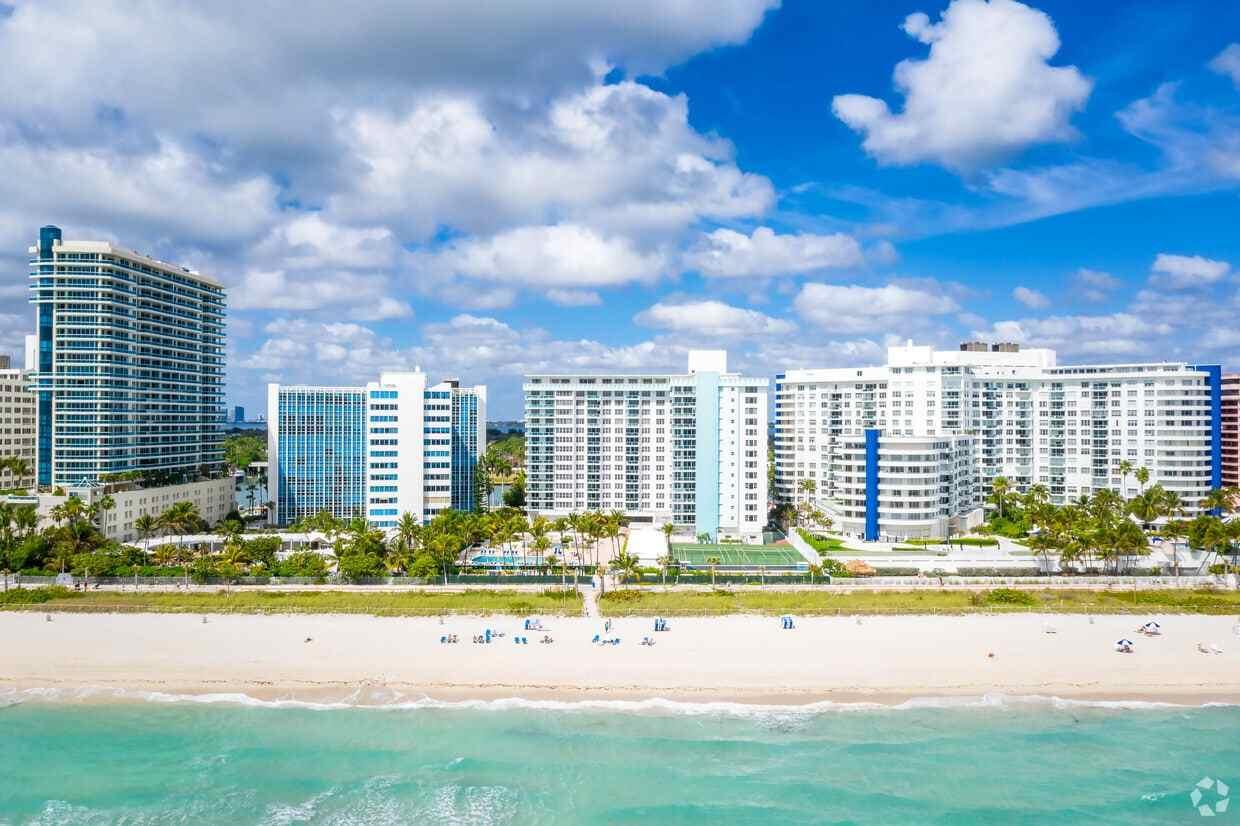 Pesach Program 2022 private suites and private catering on Miami Beach with Lasko Getaways