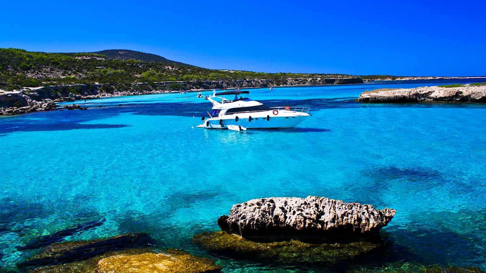 Kosher Luxury Summer Hotel 2021 In Cyprus with Moshe Engel