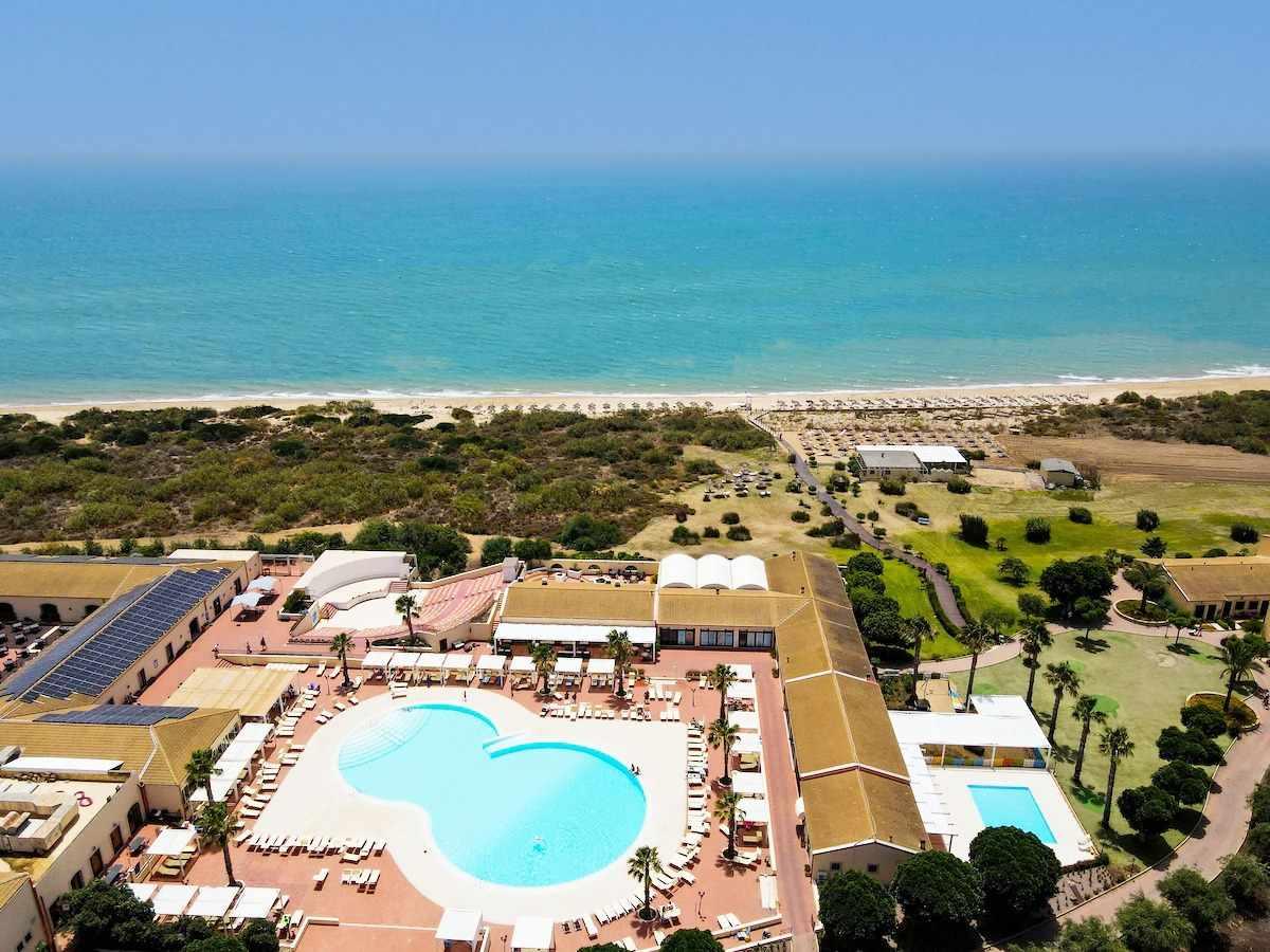 Pesach Program in Sicily With Lena Club