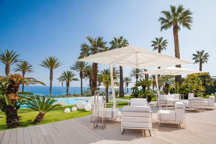 Lux Traiteur Passover Program at the Miramare Palace  5* in Italy