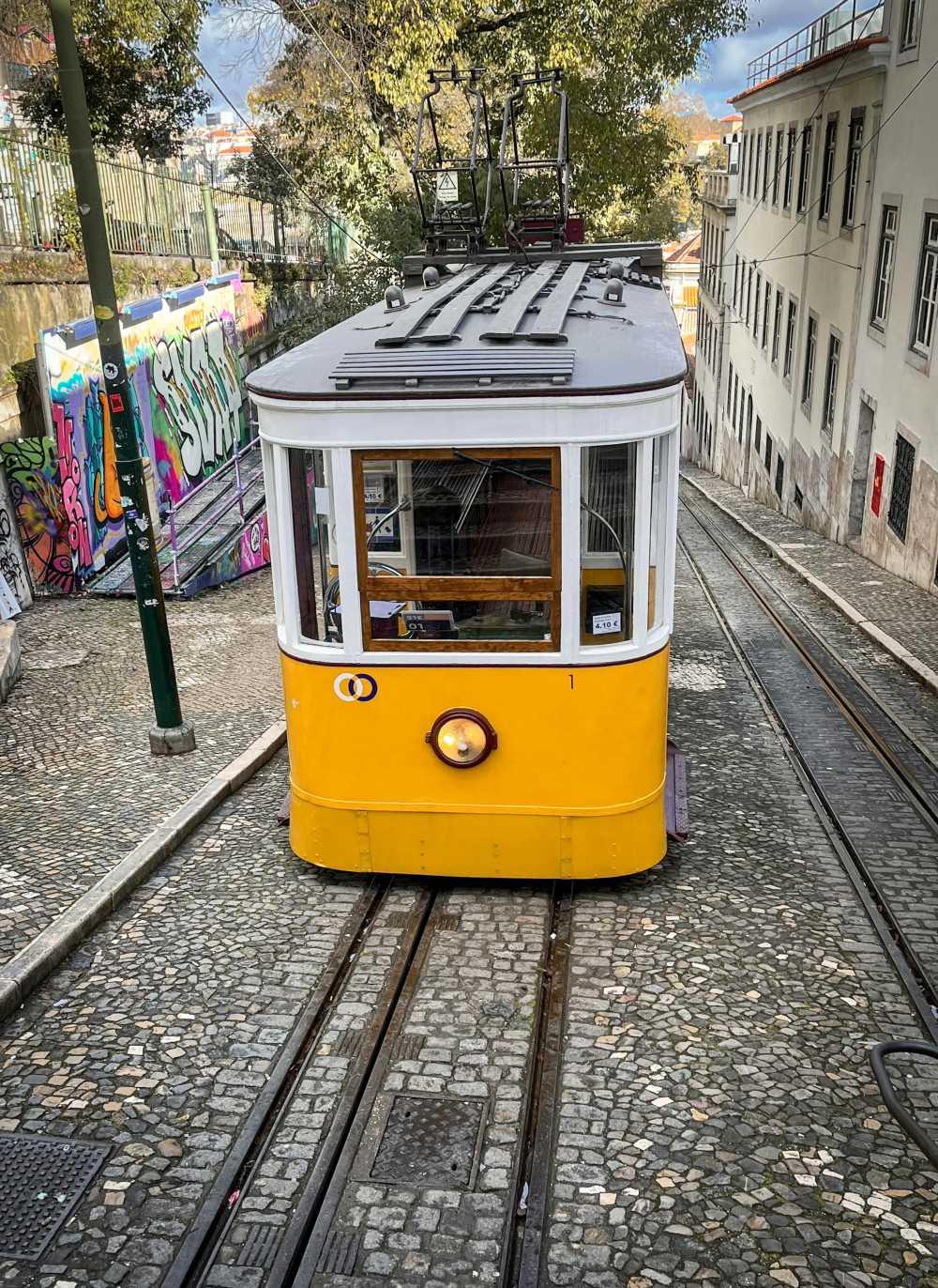 Gaya Tours Kosher River Cruise on the Douro River, Portugal