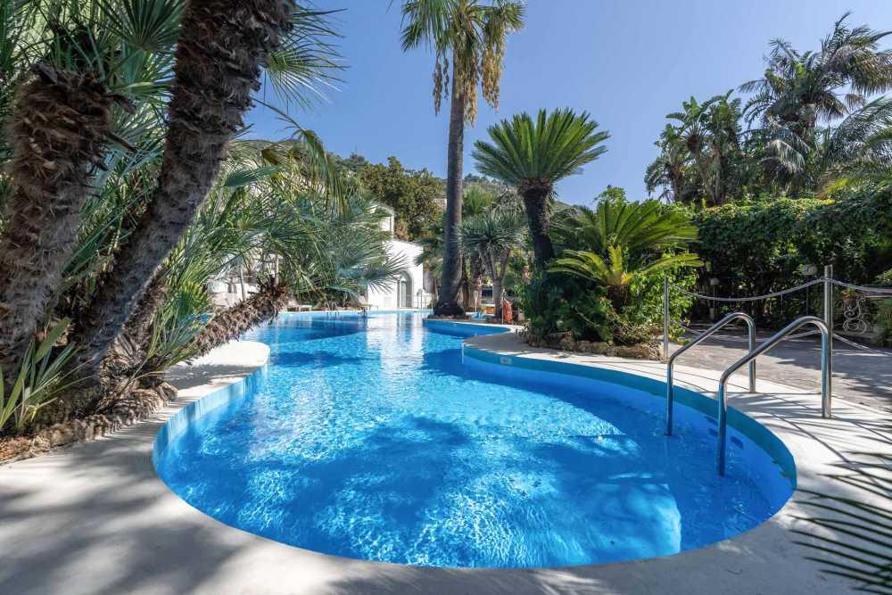 Pesach 2026 with ORAH Kosher Events at Reginna Palace Hotel, Amalfi Coast