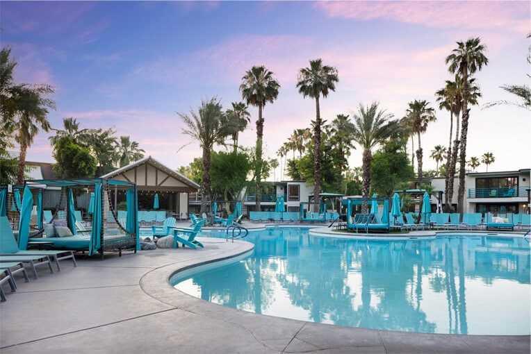 Celebrate Pesach 2026 at the iconic Riviera Resort & Spa in Palm Springs, California.