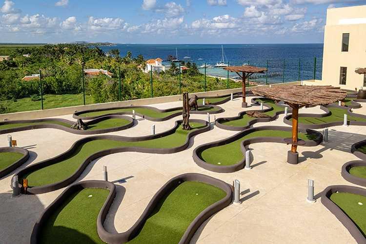 Kosher winter vacation at the Sensira Resort & Spa in Riviera Maya, Mexico.