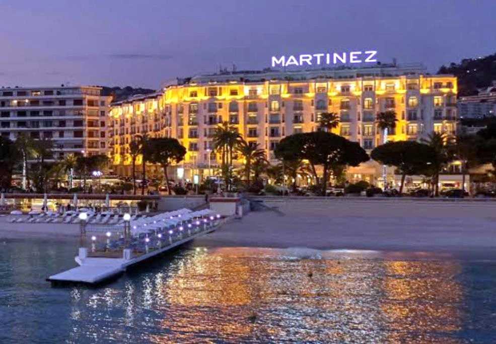Celebrate Pesach 2026 in style at the iconic 5-star Martinez Hotel in Cannes.