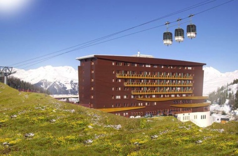 נופש קיץ גלאט כשר 2024 באלפים הצרפתיים